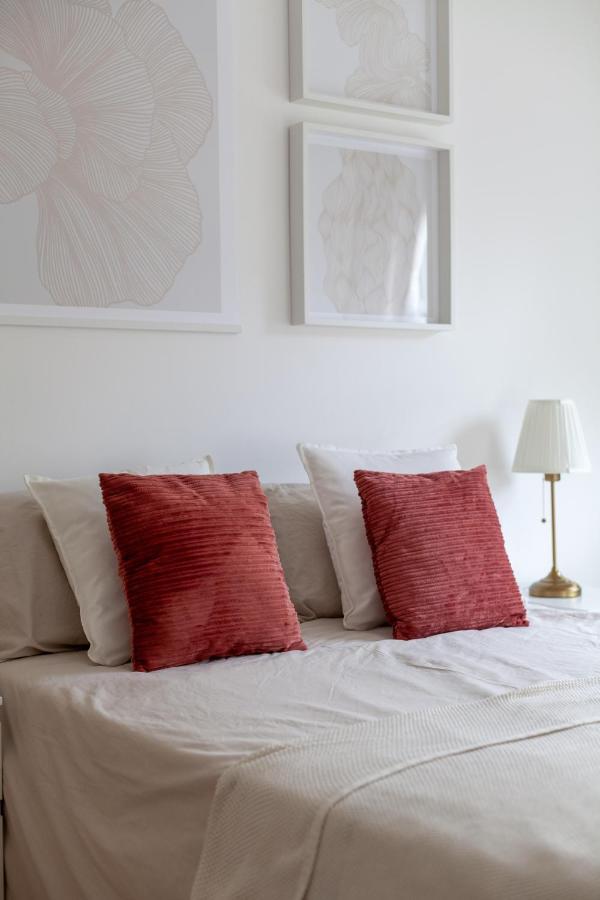Arte Stays - 3-Bedroom Bright House London, Haggerston, Garden, Parking, 8 Min Walk To Haggerston Station, Weekly Or Monthly Stays, Serviced Accommodation - 7 Guests المظهر الخارجي الصورة
