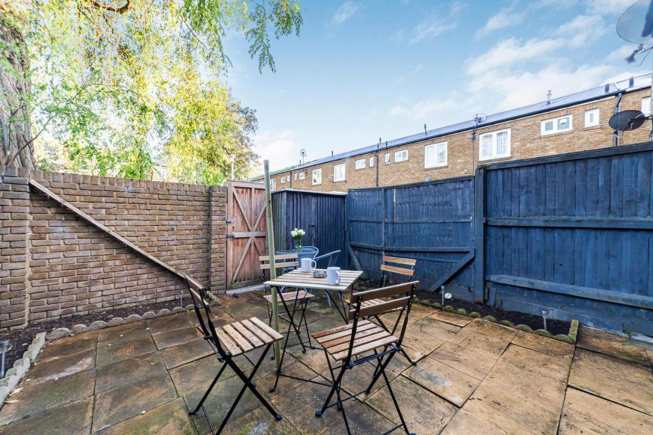 Arte Stays - 3-Bedroom Bright House London, Haggerston, Garden, Parking, 8 Min Walk To Haggerston Station, Weekly Or Monthly Stays, Serviced Accommodation - 7 Guests المظهر الخارجي الصورة