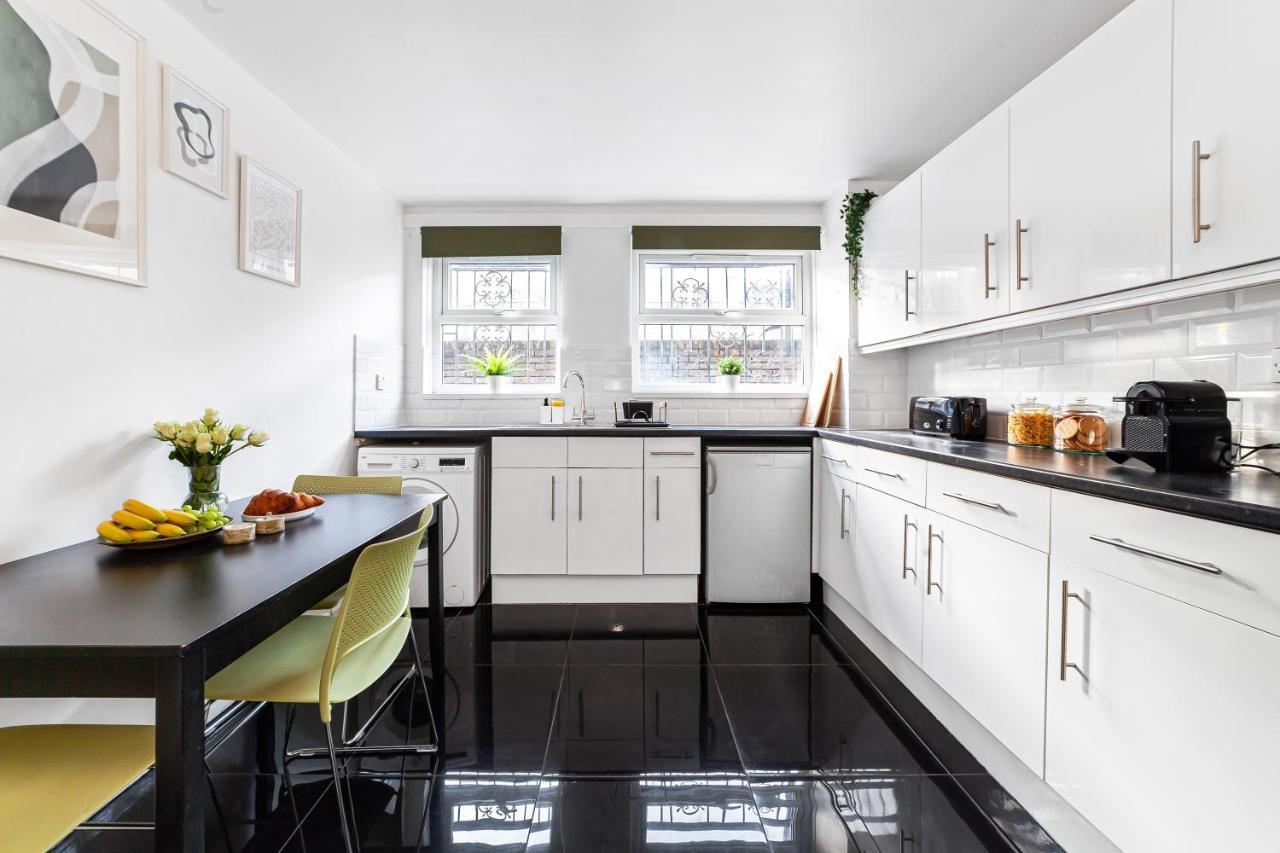 Arte Stays - 3-Bedroom Bright House London, Haggerston, Garden, Parking, 8 Min Walk To Haggerston Station, Weekly Or Monthly Stays, Serviced Accommodation - 7 Guests المظهر الخارجي الصورة