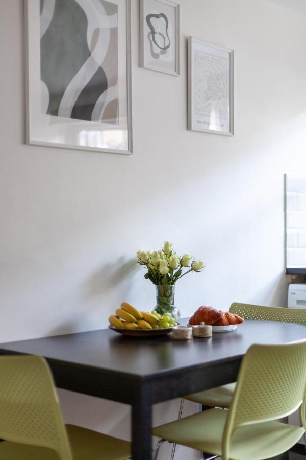 Arte Stays - 3-Bedroom Bright House London, Haggerston, Garden, Parking, 8 Min Walk To Haggerston Station, Weekly Or Monthly Stays, Serviced Accommodation - 7 Guests المظهر الخارجي الصورة